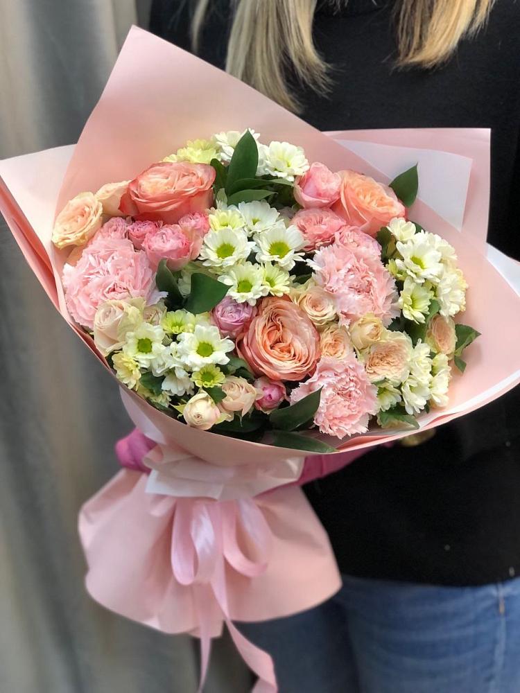 Букет нежные объятья в Облучье Букет цветов из: Гвоздики, Розы и Хризантемы в Облучье