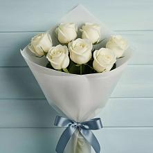 Букет 7 Белых роз Эдлесс Лав в Облучье