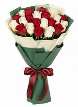 Микс из красных и белых роз в Облучье Букет Микс из красных и белых роз в Облучье