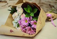 Букет цветов из:  Розы и Хризантемы #REPLACE_PRED# Облучье