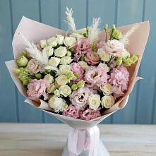 Букет цветов из:  Альстромерии и Розы в Облучье